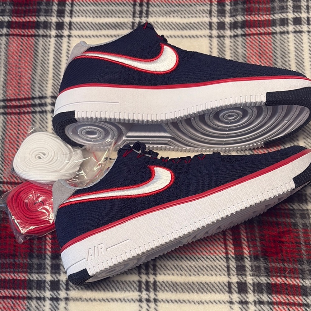 Mens Nike Robert Kraft x Air Force 1 Ultra Flyknit Low New England Patriots 2022